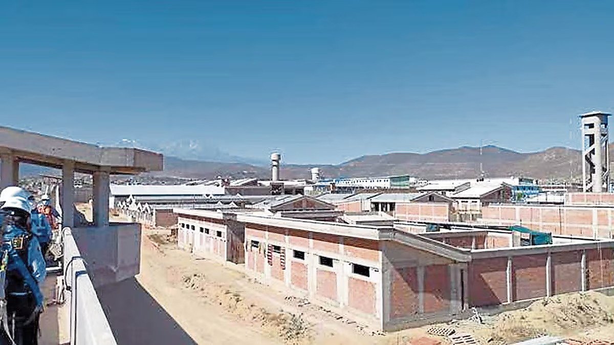 Arequipa concentra millones en obras públicas paralizadas