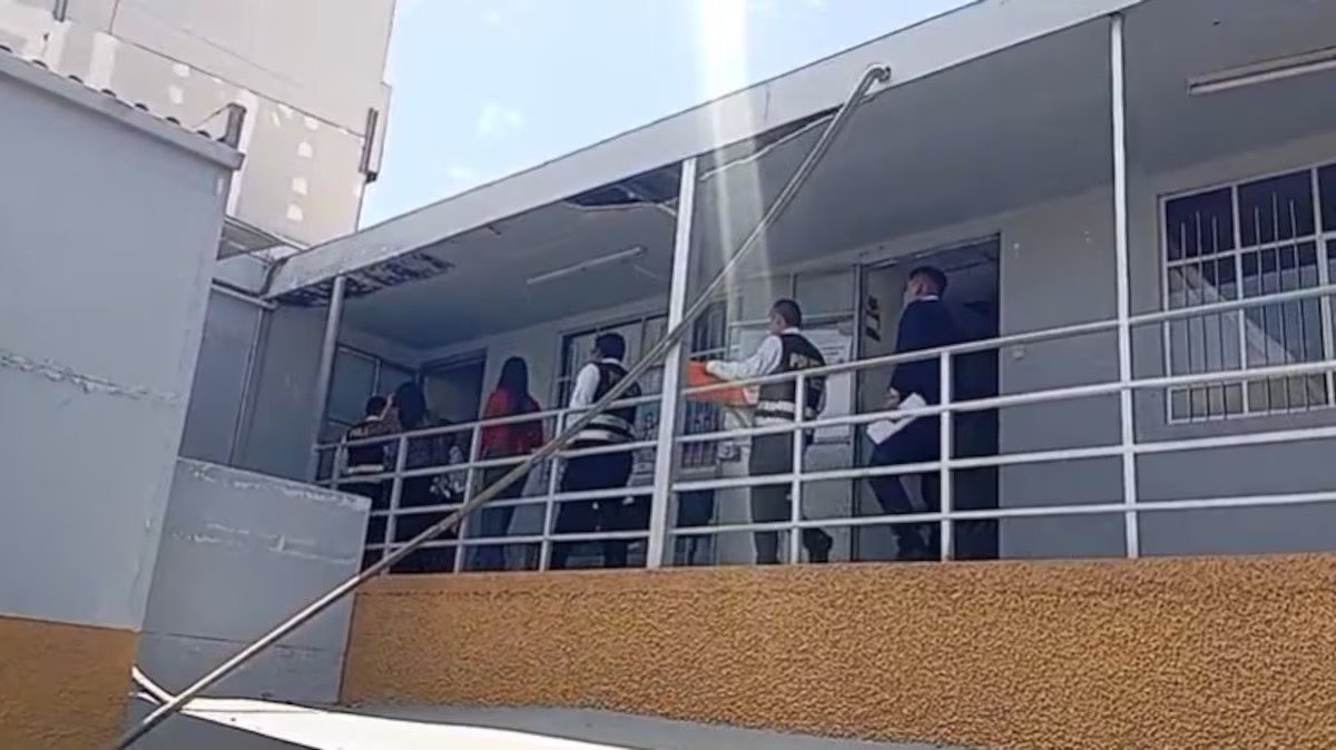 Fiscalía y Policía Anticorrupción intervienen municipalidad por 38 viviendas en zonas de riesgo en Cerro Colorado