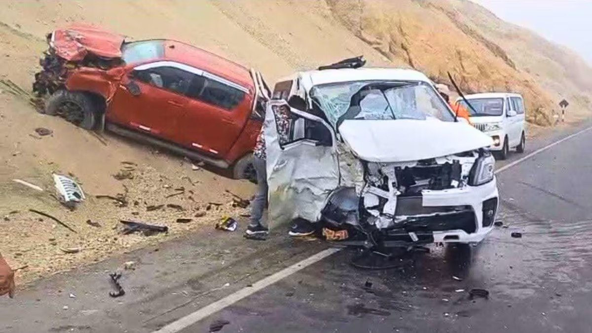 Accidente frontal en la Panamericana Sur deja dos heridos en Camaná
