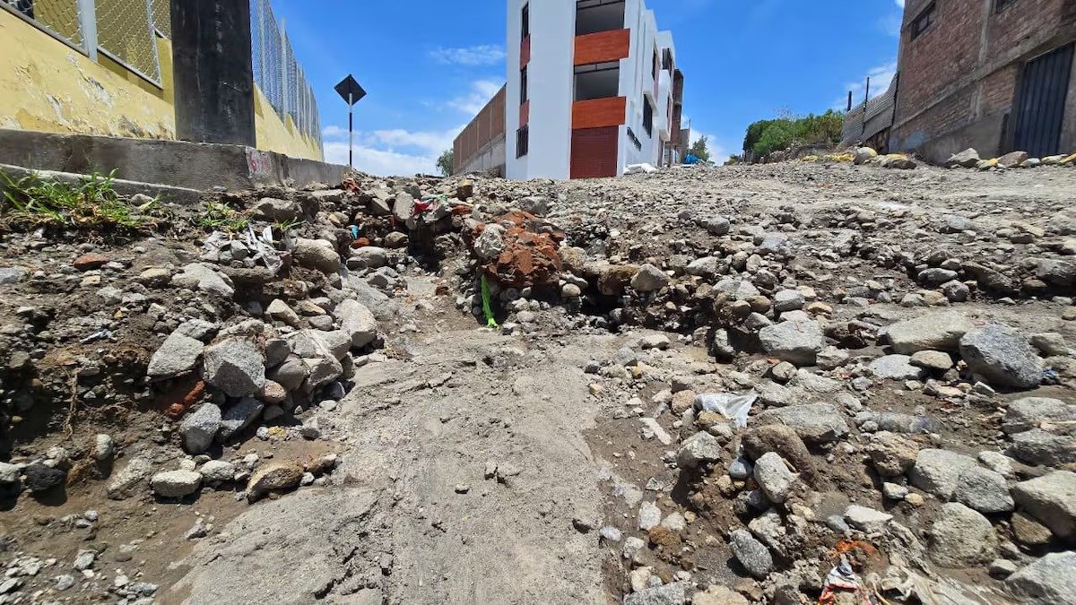 Intensas lluvias dejan incomunicadas a más de 40 familias en Sabandía