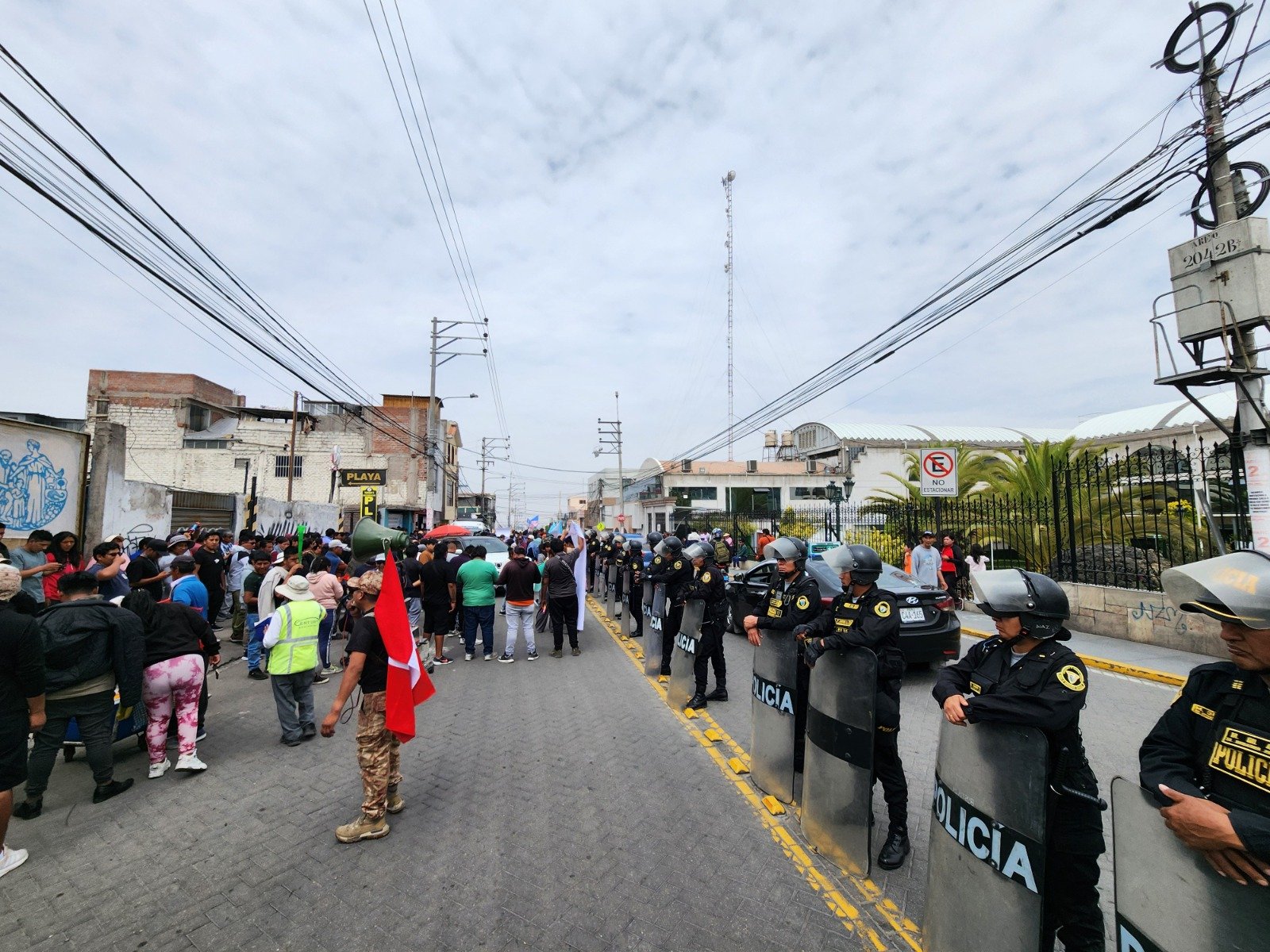 Transportistas informales protestan y exigen autorización para operar fuera del SIT