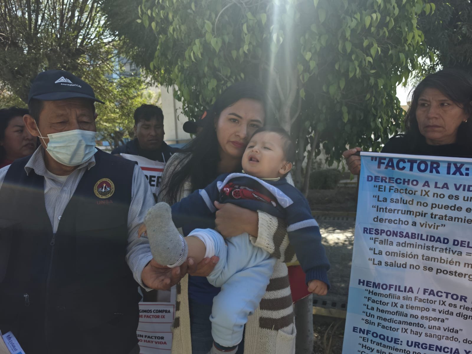 David, el bebé de un año que espera el factor IX para combatir la hemofilia