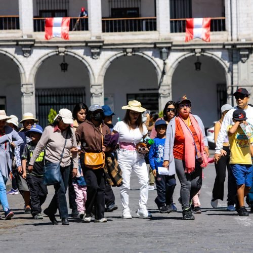 Arequipa proyecta recibir 60 mil turistas en su mes jubilar