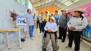 Municipio de La Joya entregó 19 máquinas a ganadores de PROCOMPITE.