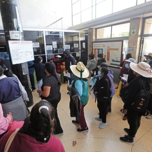 Solo el 30% de los centros de salud podrían implementar las historias electrónicas.