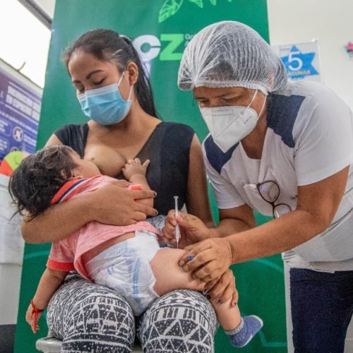 Confirman 26 casos de tos feria en Arequipa.