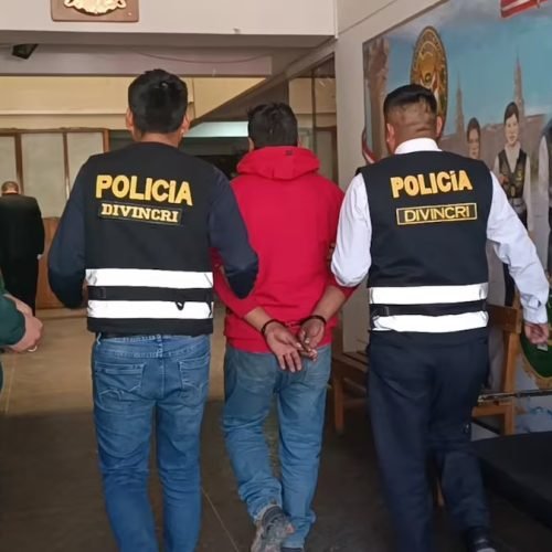 Detienen a adolescente por extorsionar con explosivos a su ex empleador y familia