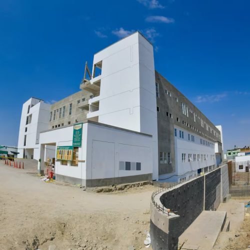 MEF aprueba endeudamiento interno para culminar hospitales Maritza Campos y Camaná