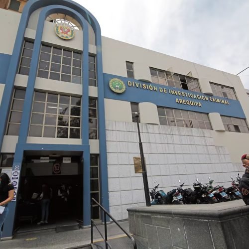 Arequipa: extorsionadores exigen 10 mil soles a enfermera por “protección”