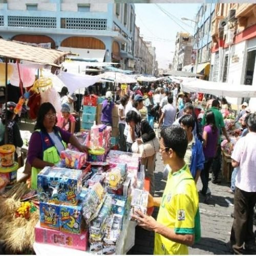 Comerciantes proyectan pérdidas de hasta S/ 5 millones por ambulantes en fiestas de fin de año