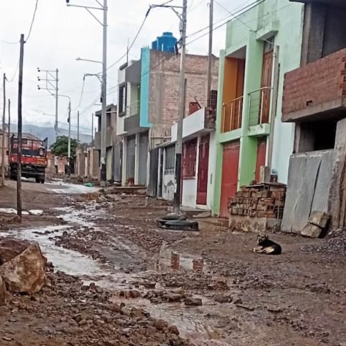 Intensas lluvias afectan viviendas y vías en distritos de Arequipa