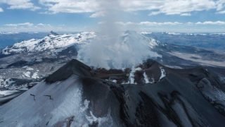Sabancaya registra nueva explosión y activa alerta naranja por emisión de cenizas