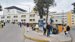 Huelga médica indefinida reduce atención en hospitales y centros de salud de Arequipa