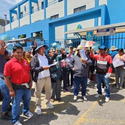 Pobladores denuncian presuntos cobros irregulares para acceder a agua domiciliaria en Cerro Colorado