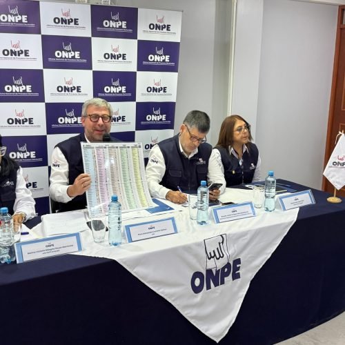 ONPE niega fraude y alerta campaña de desprestigio