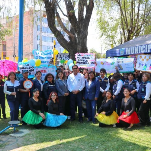Bustamante conmemora Día Mundial del Síndrome de Down con pasacalle inclusivo