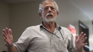 Gustavo Gorriti desmiente a López Aliaga por caso “Cuellos Blancos” y denuncia intento de intervención a IDL