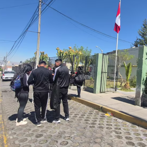 Postulantes denuncian irregularidades en proceso de admisión a escuela policial.
