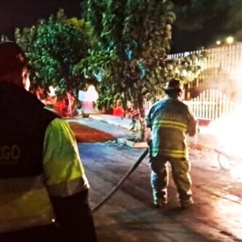Vecinos exigen mayor seguridad tras quema de motocicleta en J. L. B. y R.
